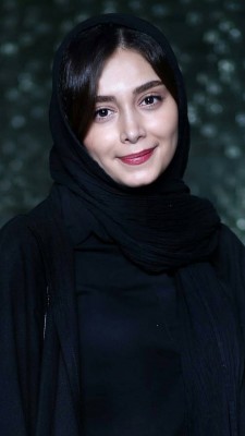 دیبا زاهدی-بازیگر ایرانی